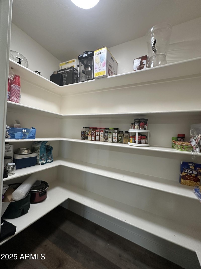 Walk in pantry
