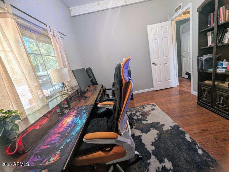 Bed 2/Office