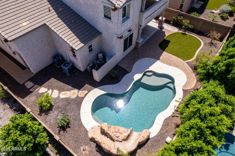 66 Parkview