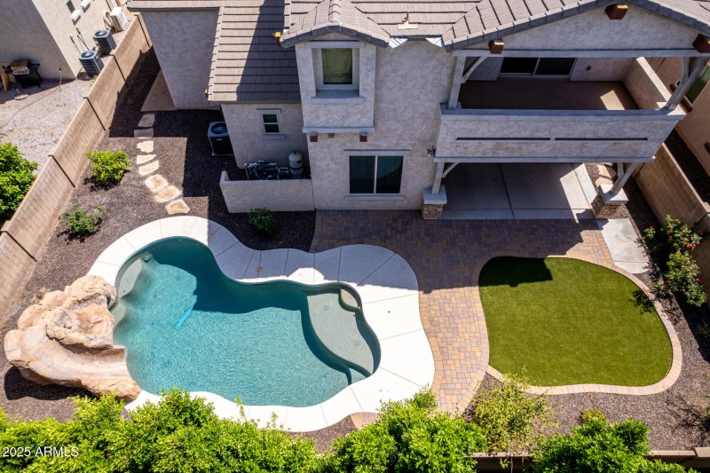 67 Parkview
