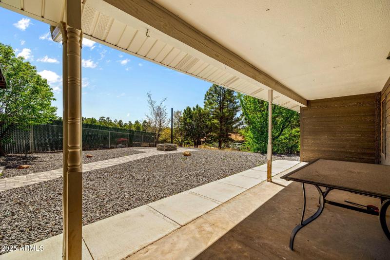 541WDueceOfClubs-ShowLowAZ-26