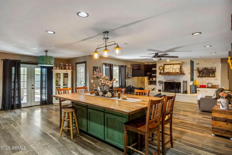 541WDueceOfClubs-ShowLowAZ-13