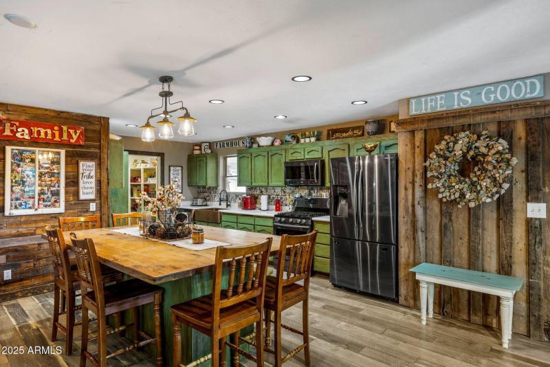 541WDueceOfClubs-ShowLowAZ-11