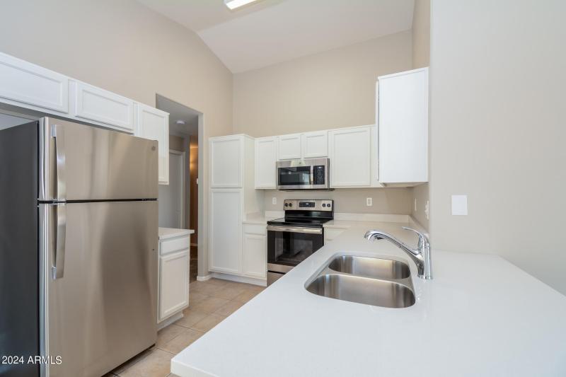 005-photo-kitchen-8256715