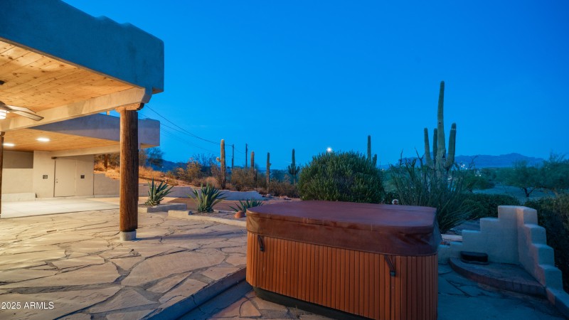 612 N Signal Butte Rd Exterior Photos-15