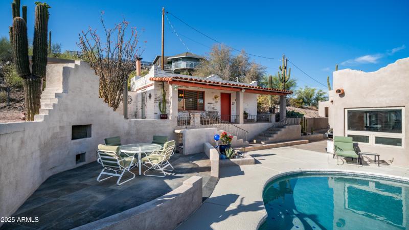 612 N Signal Butte Rd Exterior Photos-29