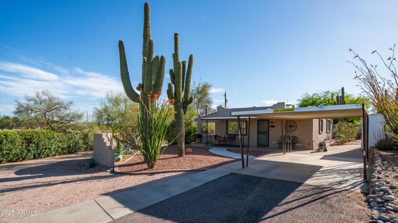 612 N Signal Butte Rd Exterior Photos-42