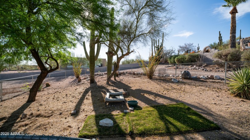 612 N Signal Butte Rd Exterior Photos-50