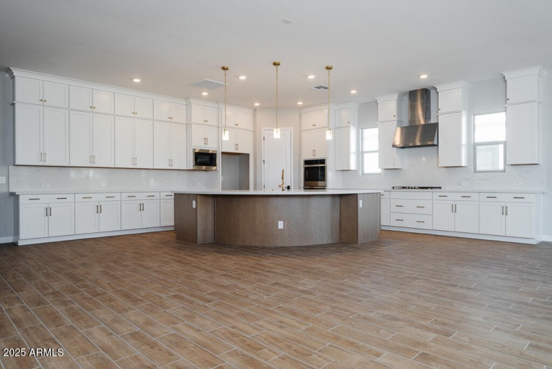 Tri Pointe Waterston Central 451 - Kitch
