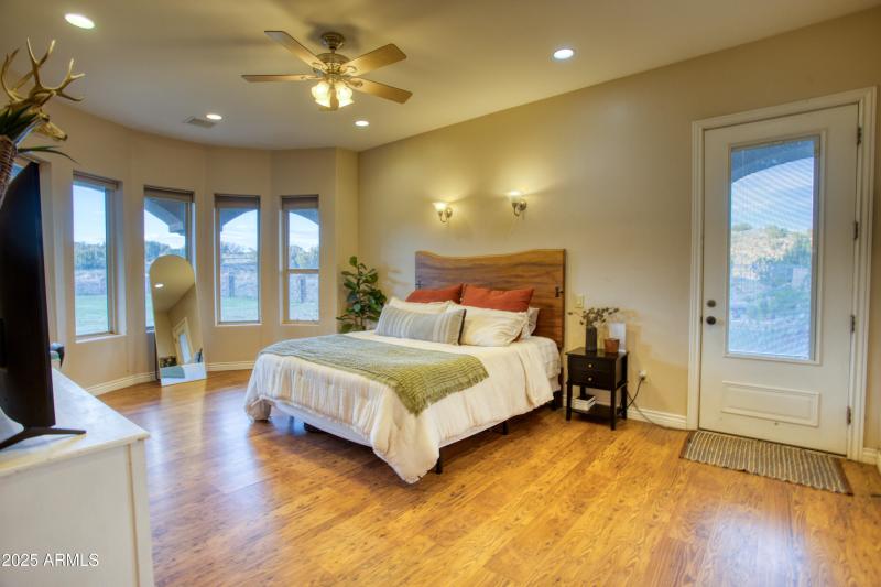 Caldwell guest home 11