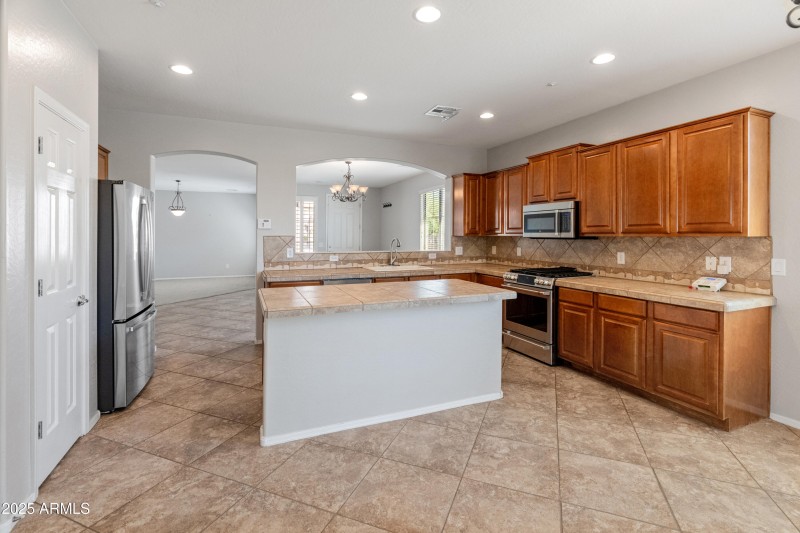 Kitchen (11 x 15)