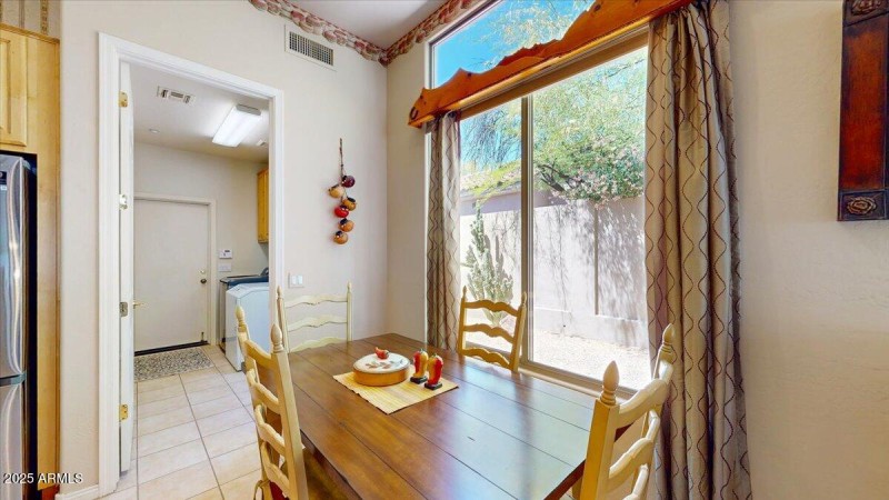 Eat In Kitchen