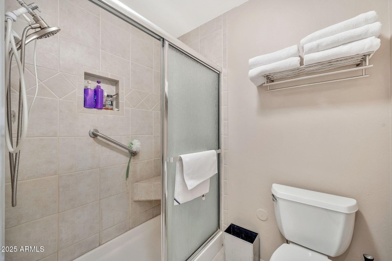 Master 1 Walk-in Shower
