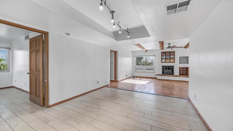 612 N Signal Butte Rd (5)