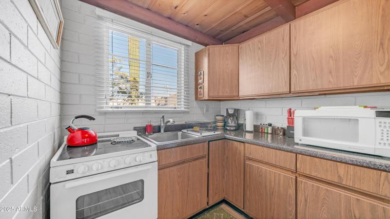 612 N Signal Butte Rd (26)