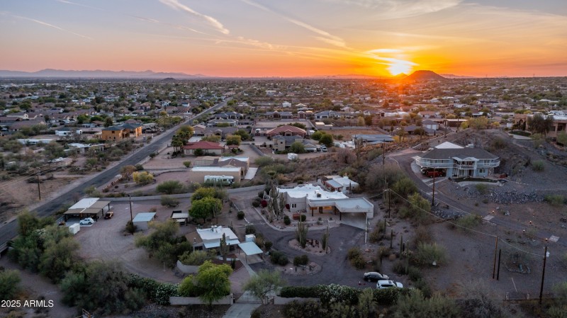 612 N Signal Butte Rd Aerial Photos-1
