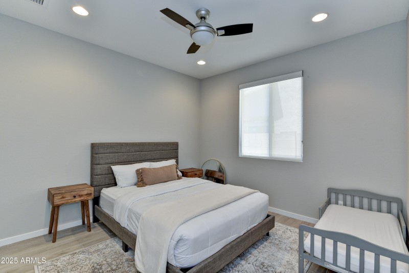 013_Bedroom