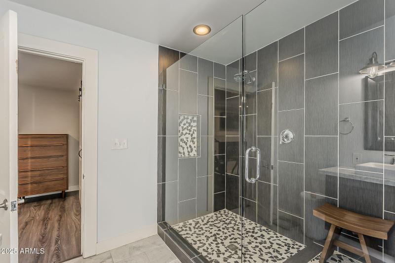 56-web-or-mls-Windsor-37