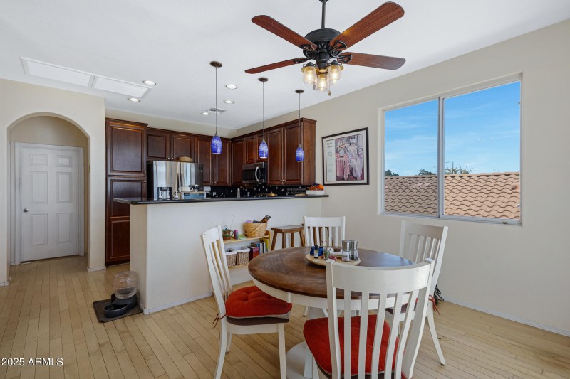 1281 E Frances Ln-10