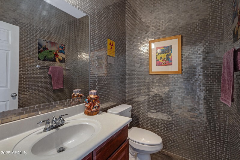 1281 E Frances Ln-22