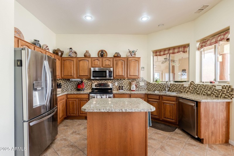 013_Kitchen