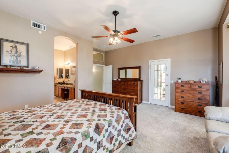 023_Master Suite