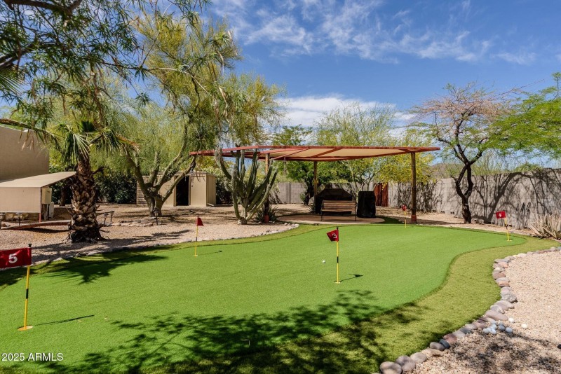 063_Putting Green