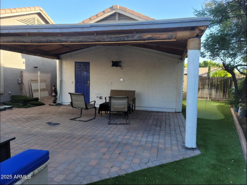 49 Hope separate entry from In-law suite