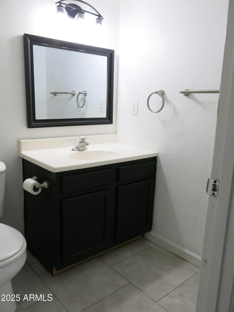 2nd Bathroom