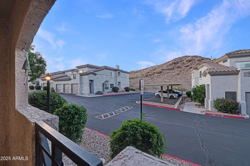 3236ChandlerBlvd-76