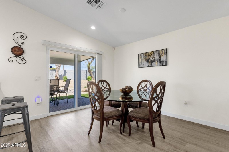 9-web-or-mls-3806-n-23rd-ave