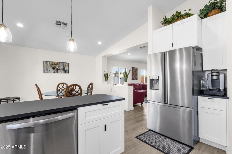 12-web-or-mls-3806-n-23rd-ave