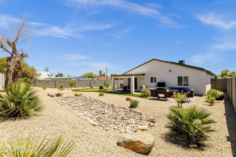 38-web-or-mls-3806-n-23rd-ave