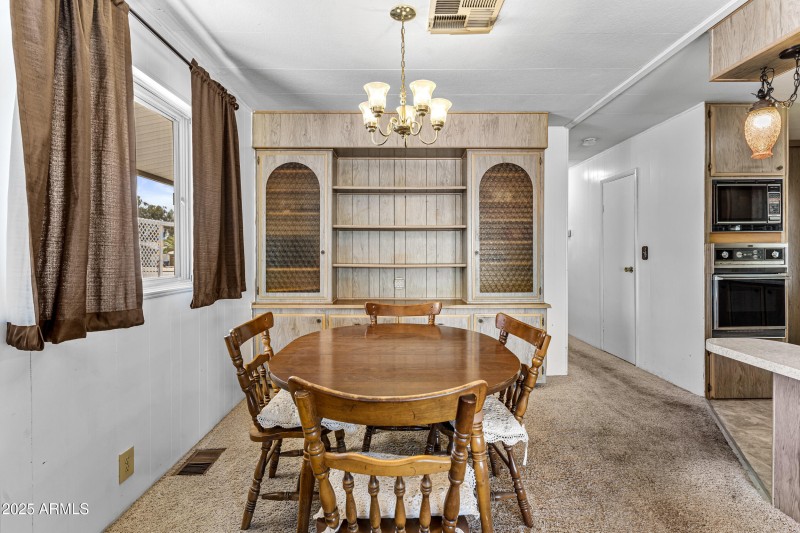 Dining & Built in Hutch