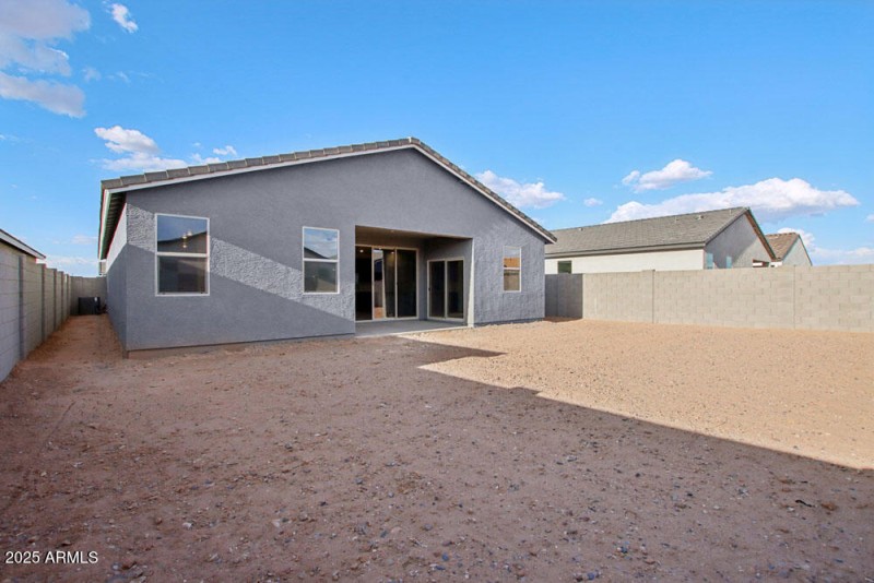 32-web-or-mls-W Old Timer Rd-05042025-03