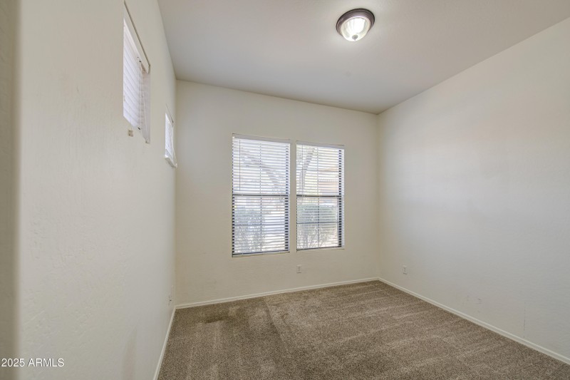 Bedroom 4-pic 1