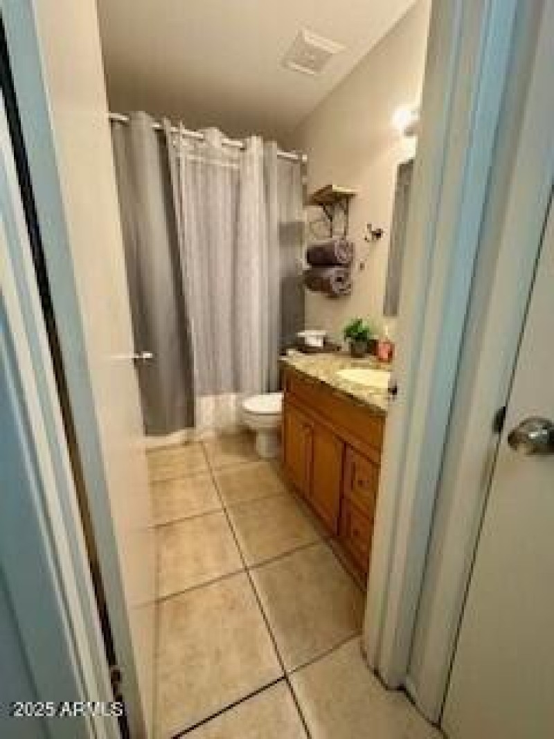 5th Bathroom