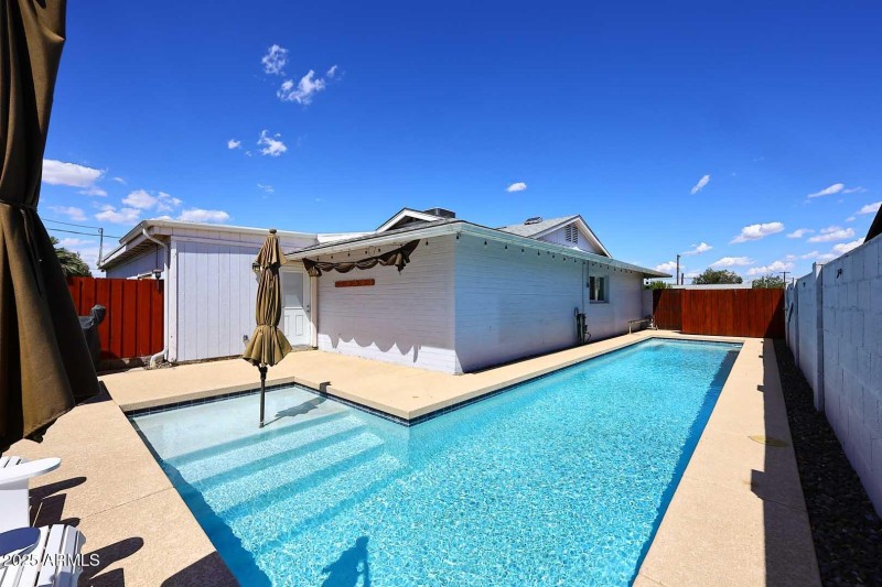 Pool2