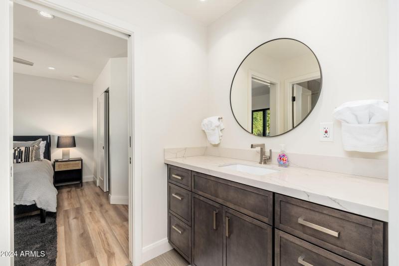 6025 E Charter Oak Rd - 36