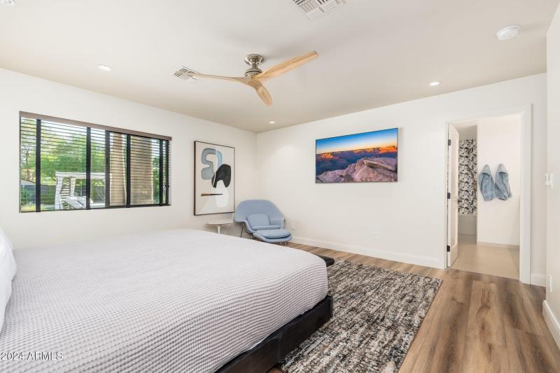 6025 E Charter Oak Rd - 43