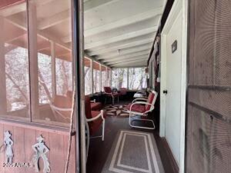 Screened in Porch