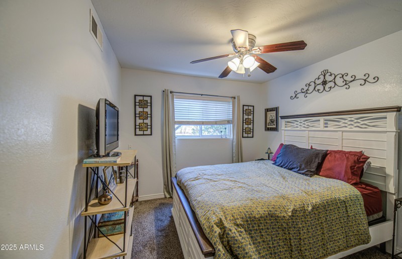 Bedroom 2-pic 1