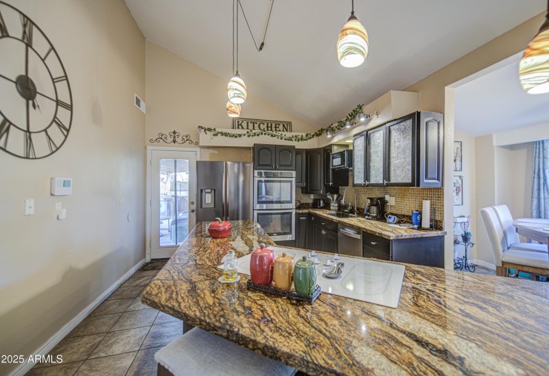 Kitchen 6