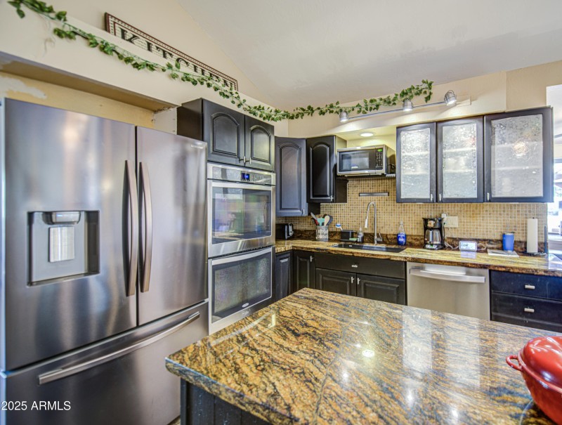 Kitchen 8