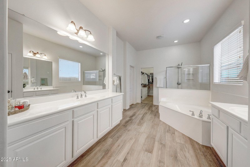 Full Primary Bathroom