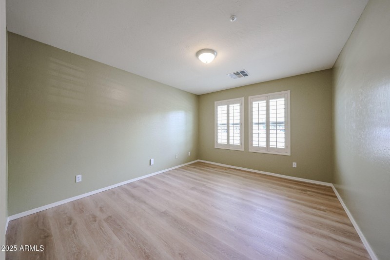 Bedroom/Den