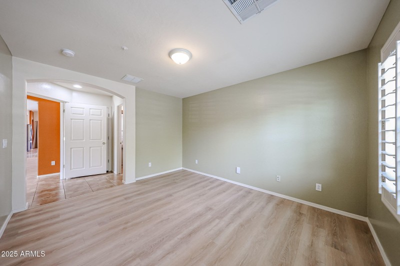 Bedroom/Den
