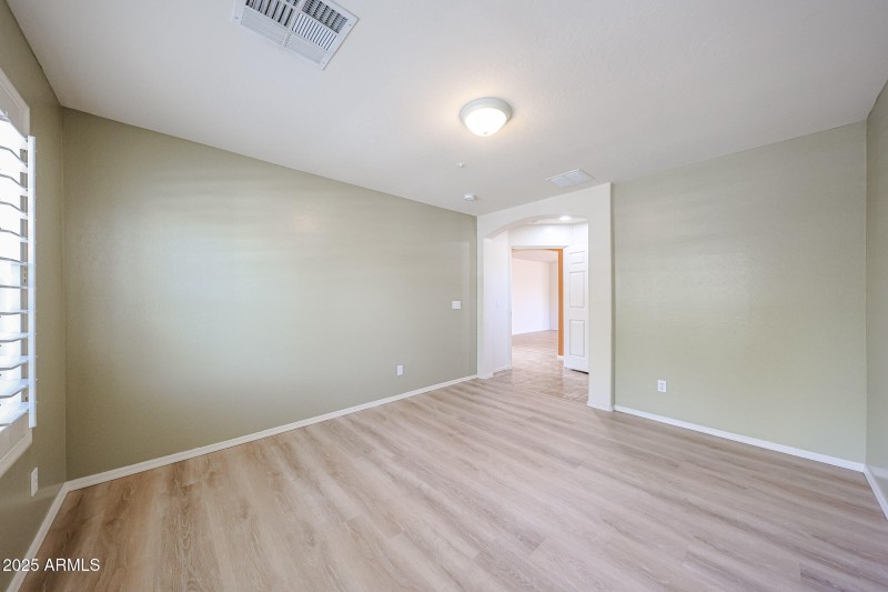 Bedroom/Den