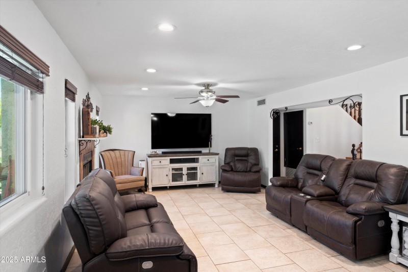 14-Living Room