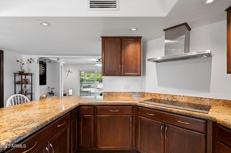 21-Kitchen
